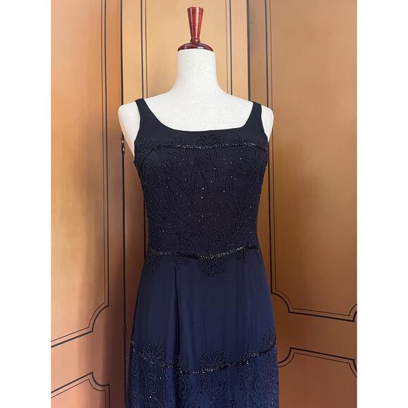 Mini black silk dress embroidered with pearls by Adrianna Papell, size 4 - Picture 2 of 7